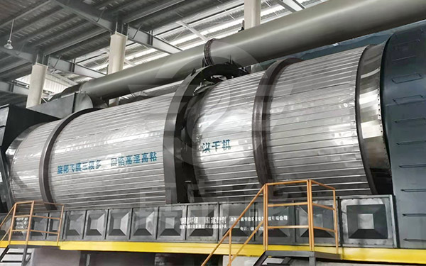褐煤滾筒烘干設(shè)備運(yùn)行現(xiàn)場(chǎng) 褐煤滾筒烘干設(shè)備運(yùn)行現(xiàn)場(chǎng)