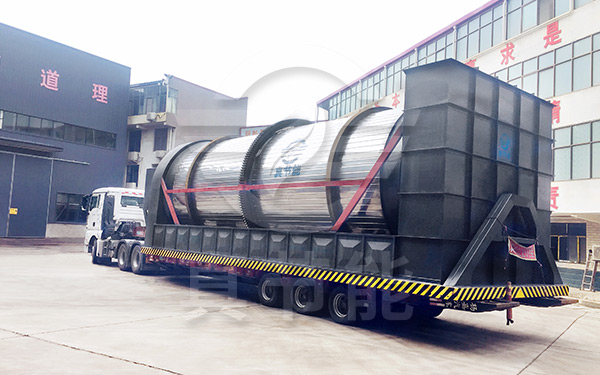 低溫污泥干燥設(shè)備運輸現(xiàn)場 低溫污泥干燥設(shè)備運輸現(xiàn)場